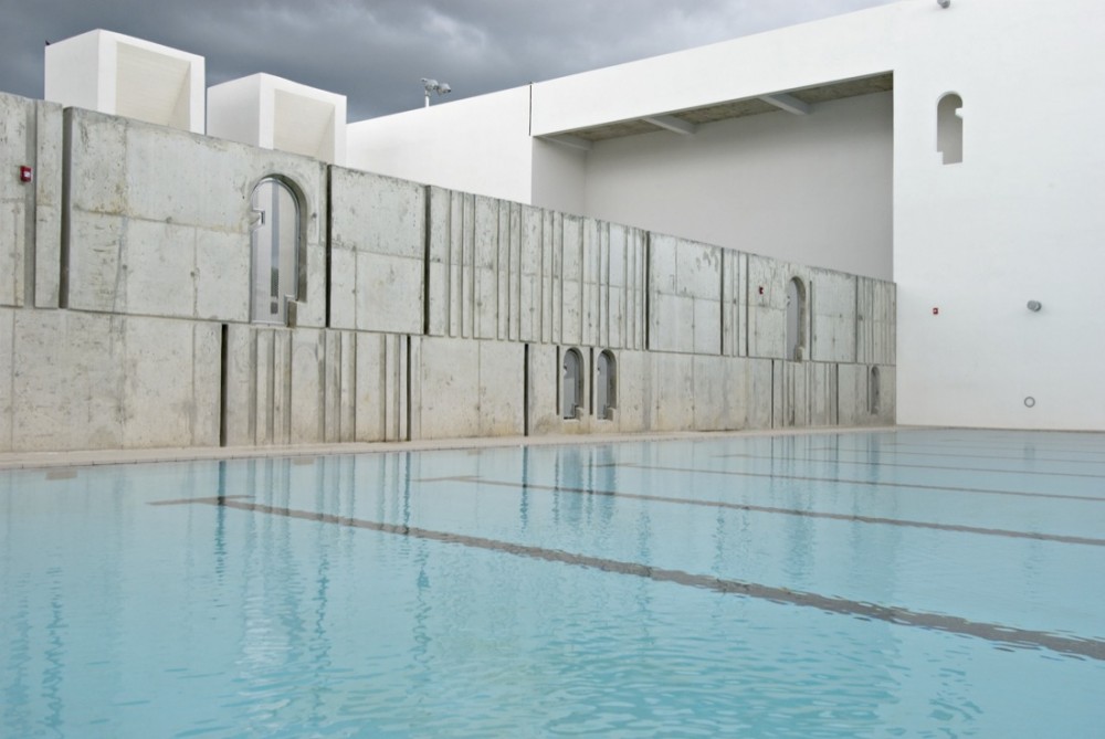 Natatorio / Fuster + Partners Architects