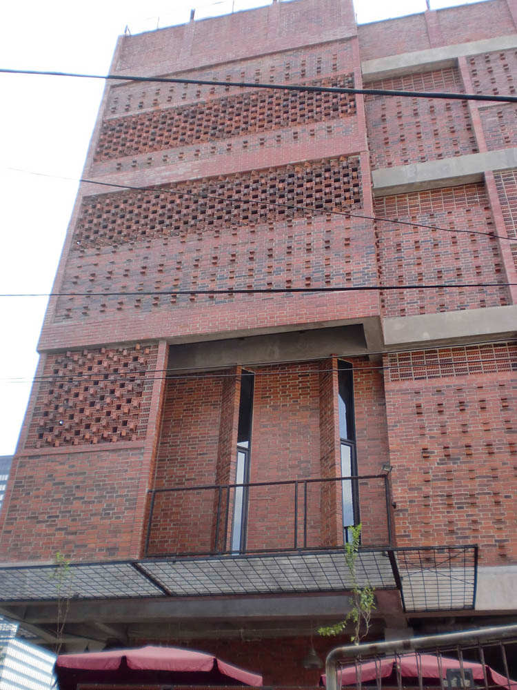 GMT Institute Of Property Management / PHL Architects