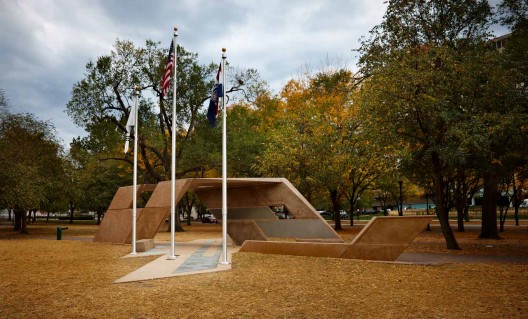 Missouri Korean War Veterans Memorial (3)