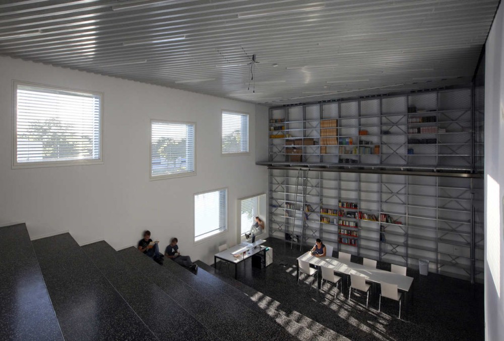 School Building In Deutsch Wagram / Franz Architekten