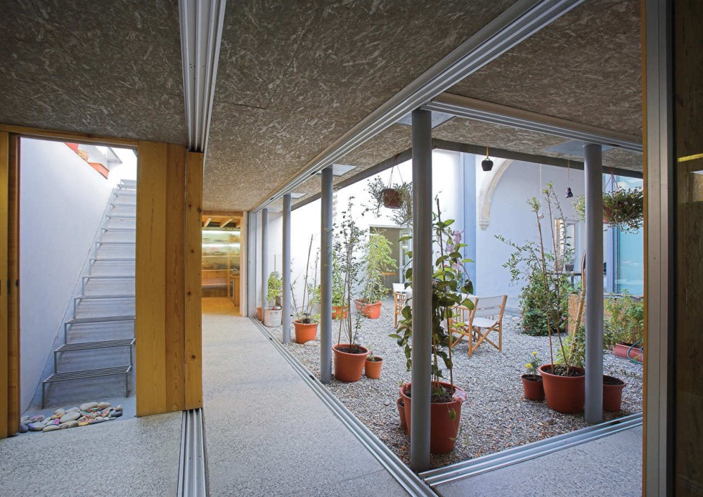 House In Kaimakli / Yiorgos Hadjichristou Architects