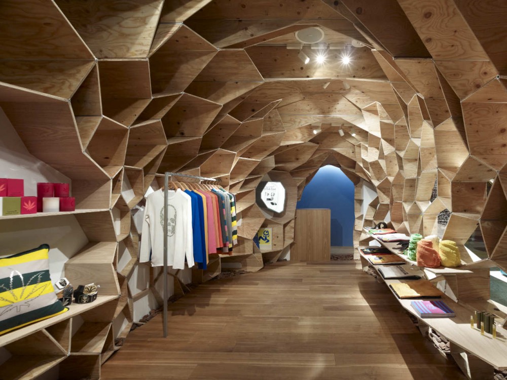 Lucien Pellat-Finet Shinsaibashi / Kengo Kuma & Associates
