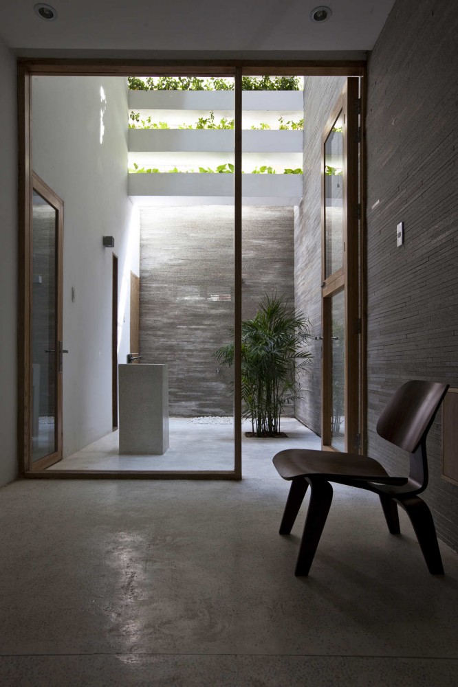 Stacking green / Vo Trong Nghia + Daisuke Sanuki + Shunri Nishizawa