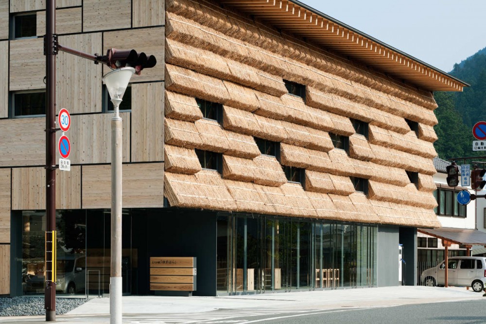 Yusuhara Marche / Kengo Kuma & Associates