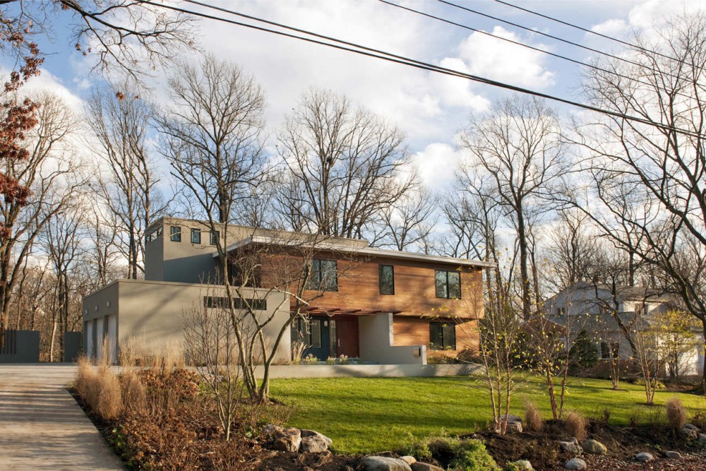 Lakefront Residence / Moore Architects