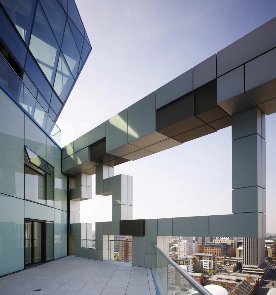 The Cube / Make Architects