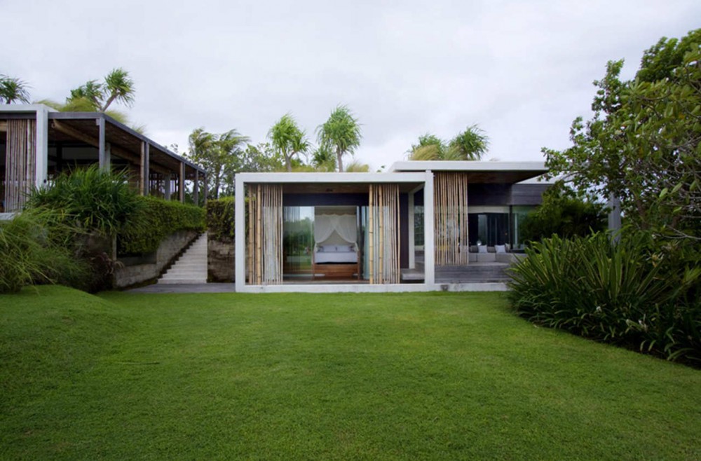 Tantangan Villa / Word of Mouth Architecture