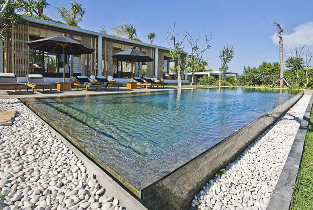 Tantangan Villa / Word of Mouth Architecture
