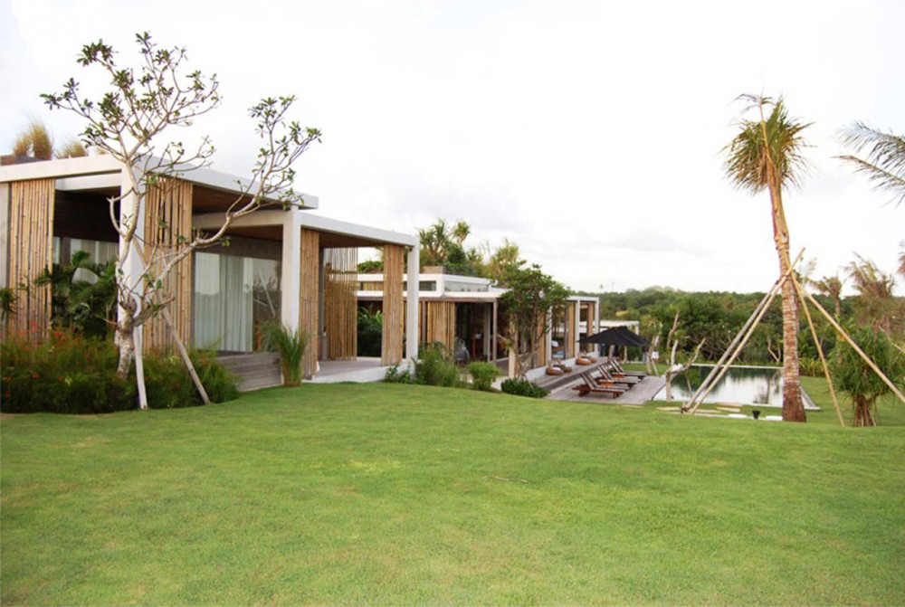 Tantangan Villa / Word of Mouth Architecture