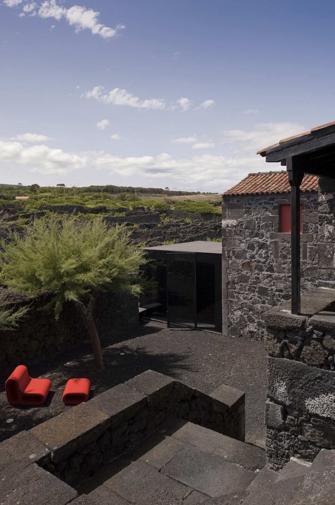 Interpretation Centre of World Heritage Landscape / SAMI-arquitectos