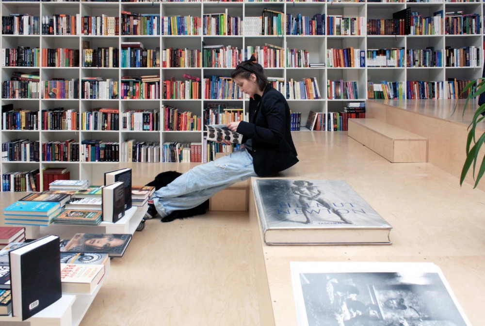 Bookshop And Coffee Bar / Plural, Totalstudio Courtesy of Plural , Totalstudio