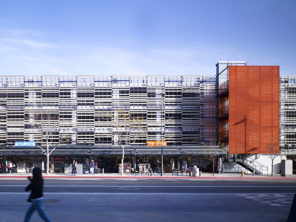 Santa Monica Parking Garage / Brooks & Scarpa