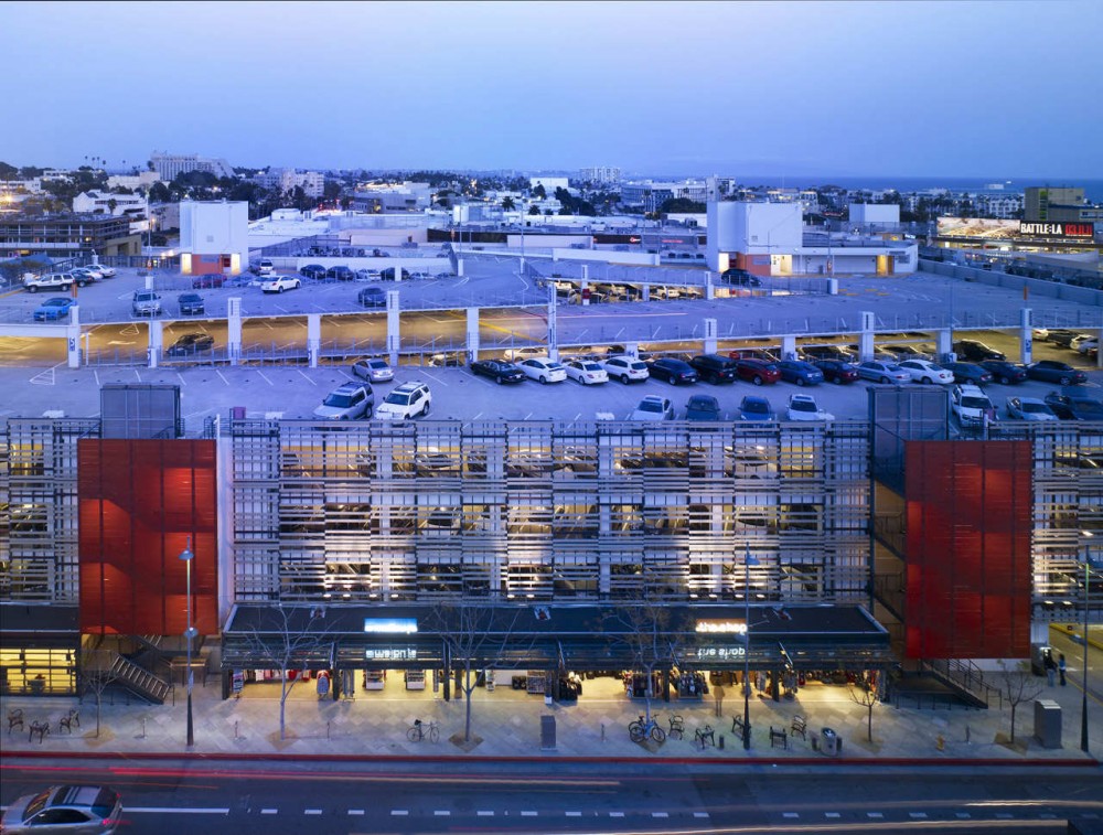 Santa Monica Parking Garage / Brooks & Scarpa