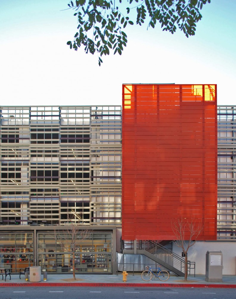 Santa Monica Parking Garage / Brooks & Scarpa