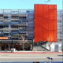 Santa Monica Parking Garage / Brooks & Scarpa Santa Monica Parking Garage / Brooks & Scarpa © John Edward Linden