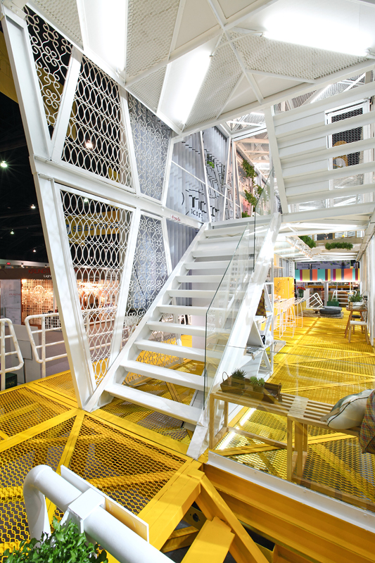 Billboard House / Apostrophy’s