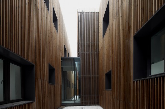 Administration Building of the North Shanghai Gas Company in Jiading / Atelier Deshaus (11)