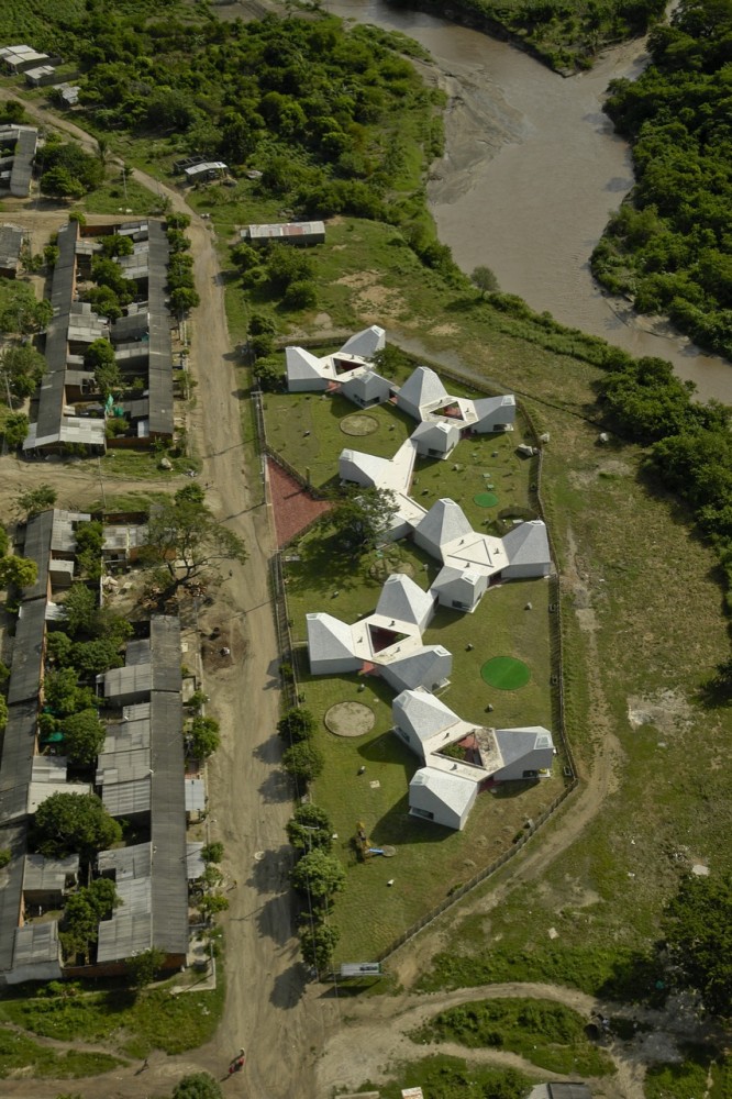 Timayui Kindergarten / Giancarlo Mazzanti