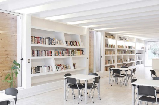 Taltal Public Library / Murúa-Valenzuela (4)
