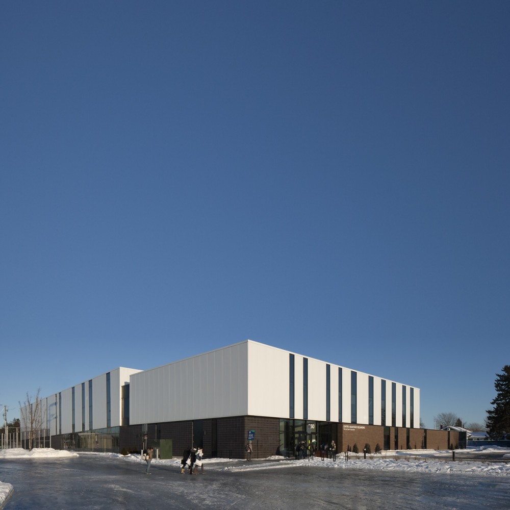 St-Hyacinthe Aquatic Centre / ACDF* (17) © James Brittain