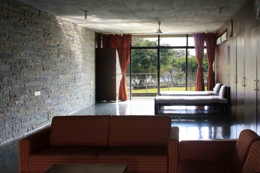 Pavapuri Guest House / Matharoo Associates (1)