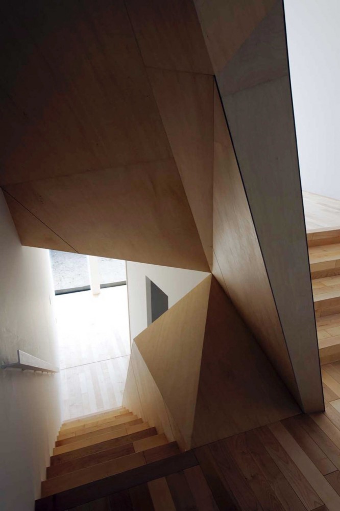 New Kyoto Town House / Alphaville Architects