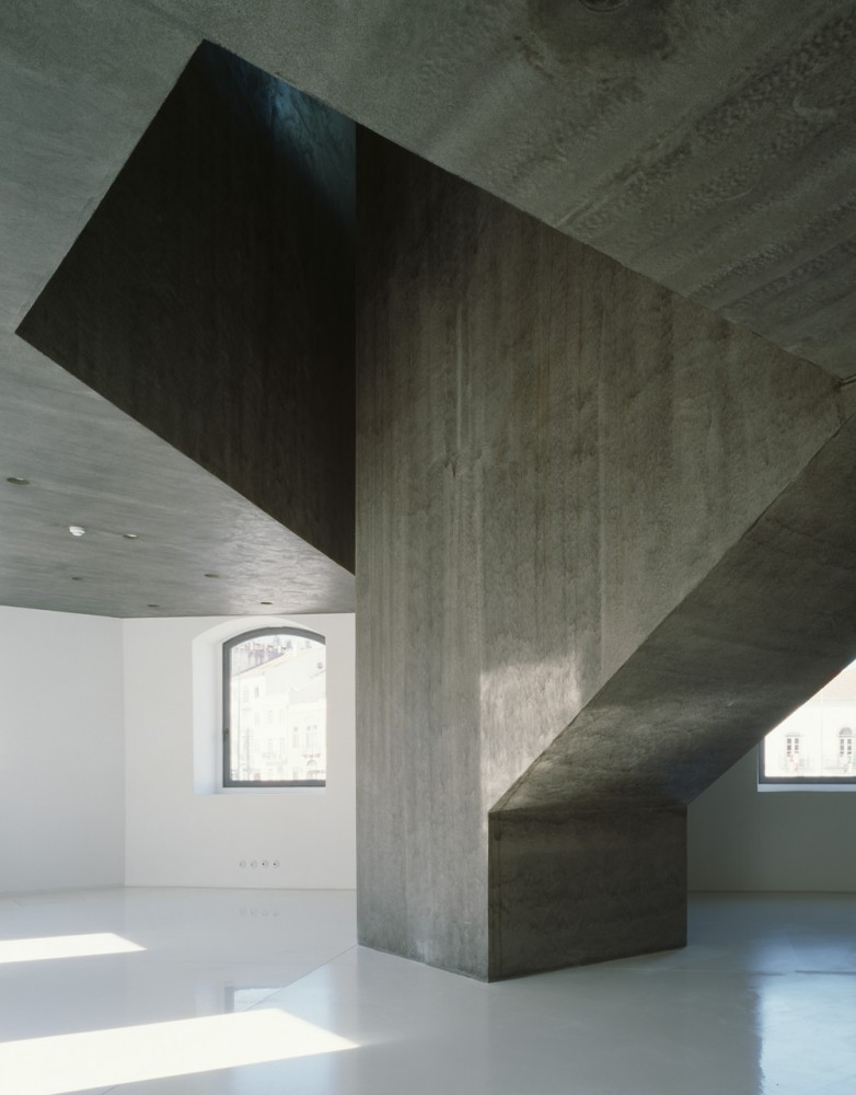 Casa dos Cubos / EMBAIXADA arquitectura (18) Courtesy of EMBAIXADA arquitectura
