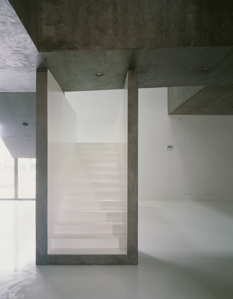 Casa dos Cubos / EMBAIXADA arquitectura