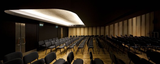 Renovation And Extension Of The German School In Lisbon / JLCG Arquitectos (2)