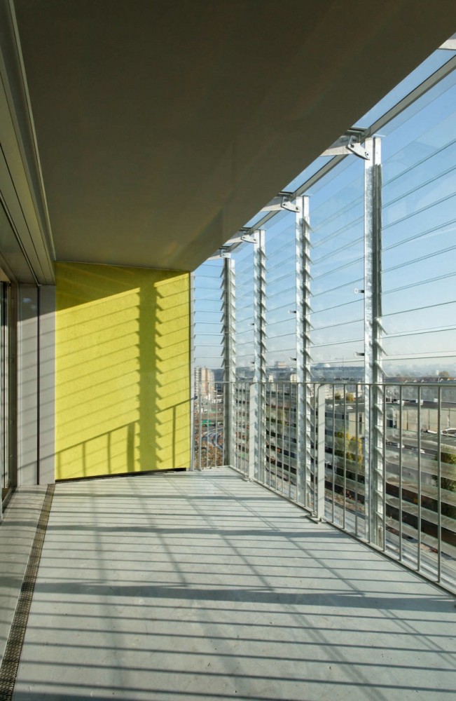 Social Housing In Paris / Dietmar Feichtinger Architectes