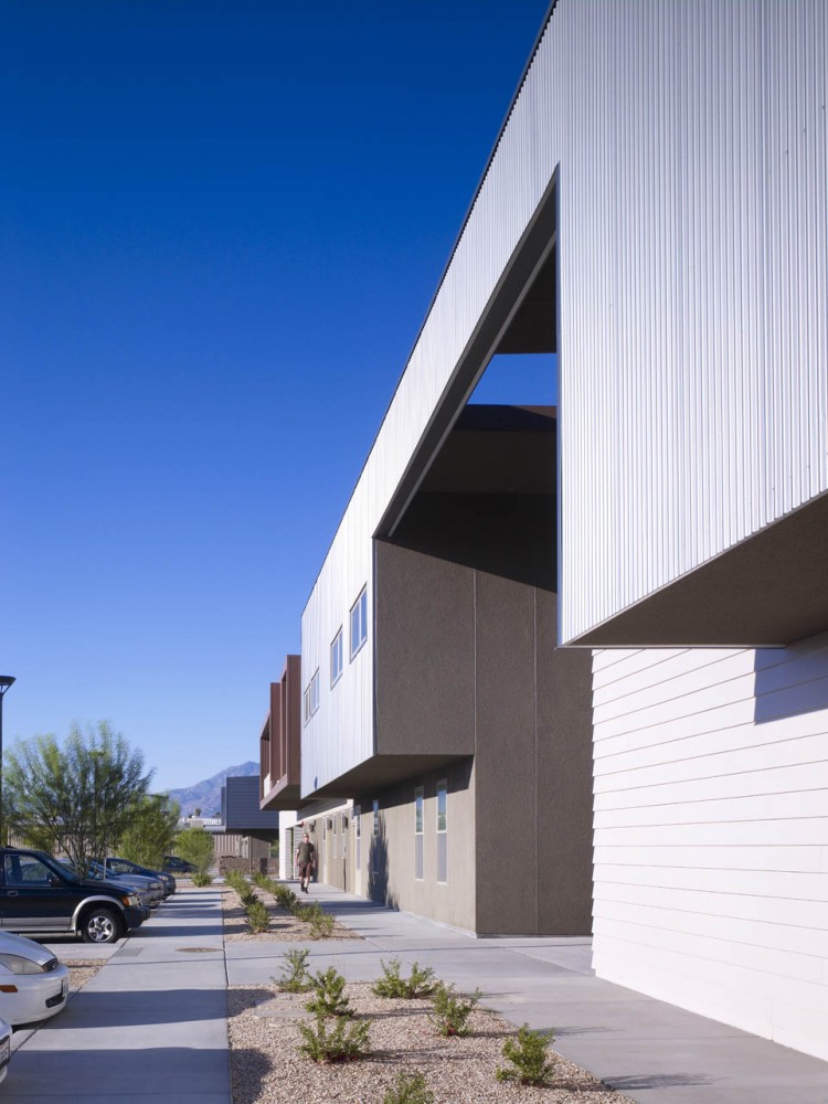 Rosa Gardens / Brooks & Scarpa