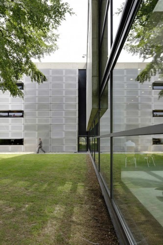 Flashback: AZL Pension Fund Headquarters / Wiel Arets Architects (25)