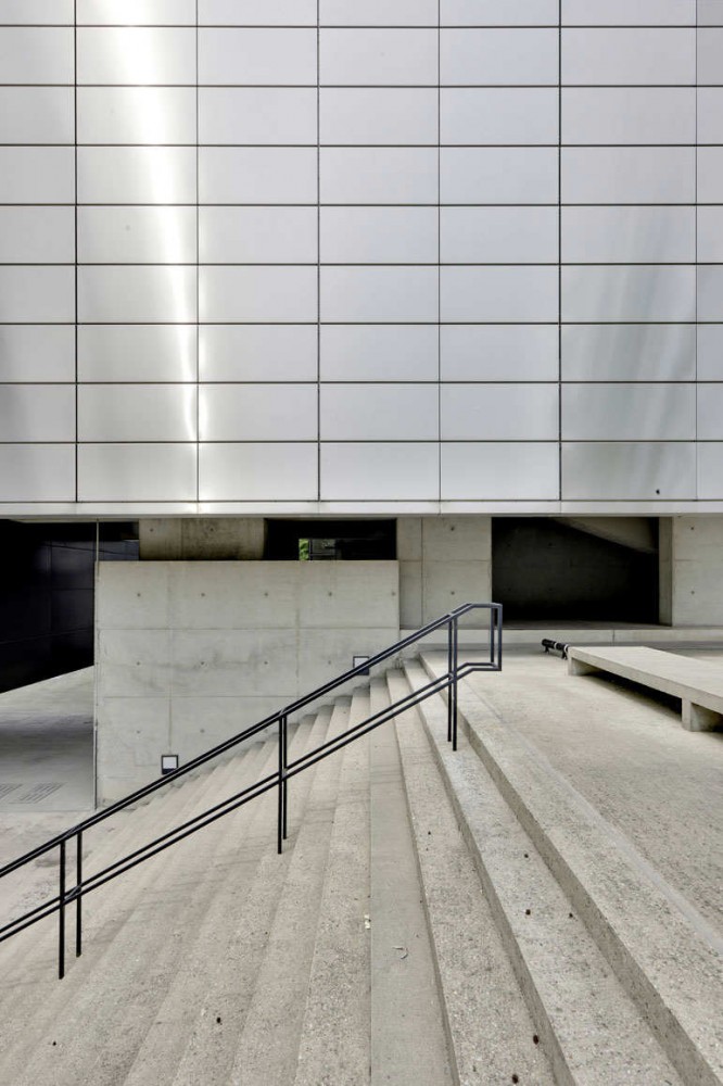 Flashback: AZL Pension Fund Headquarters / Wiel Arets Architects