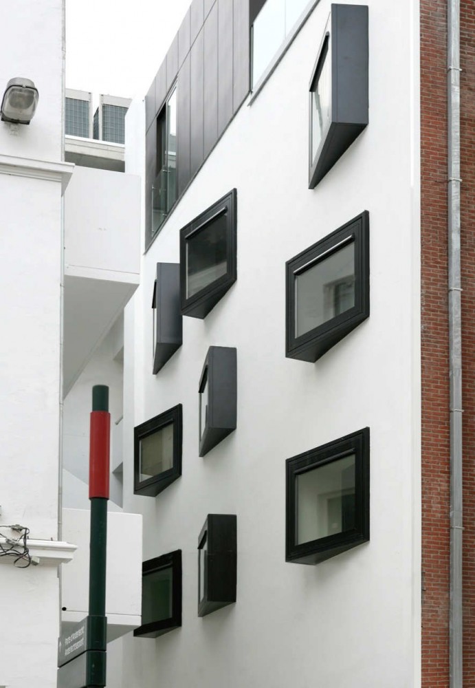 Vanhaerents / Lhoas & Lhoas Architectes