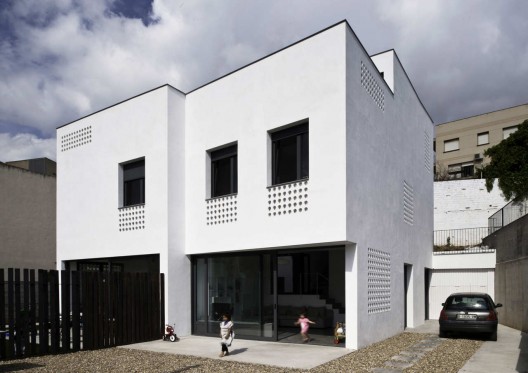 Two Semi-detached Houses In Barcelona / CAVAA Arquitectes (19)