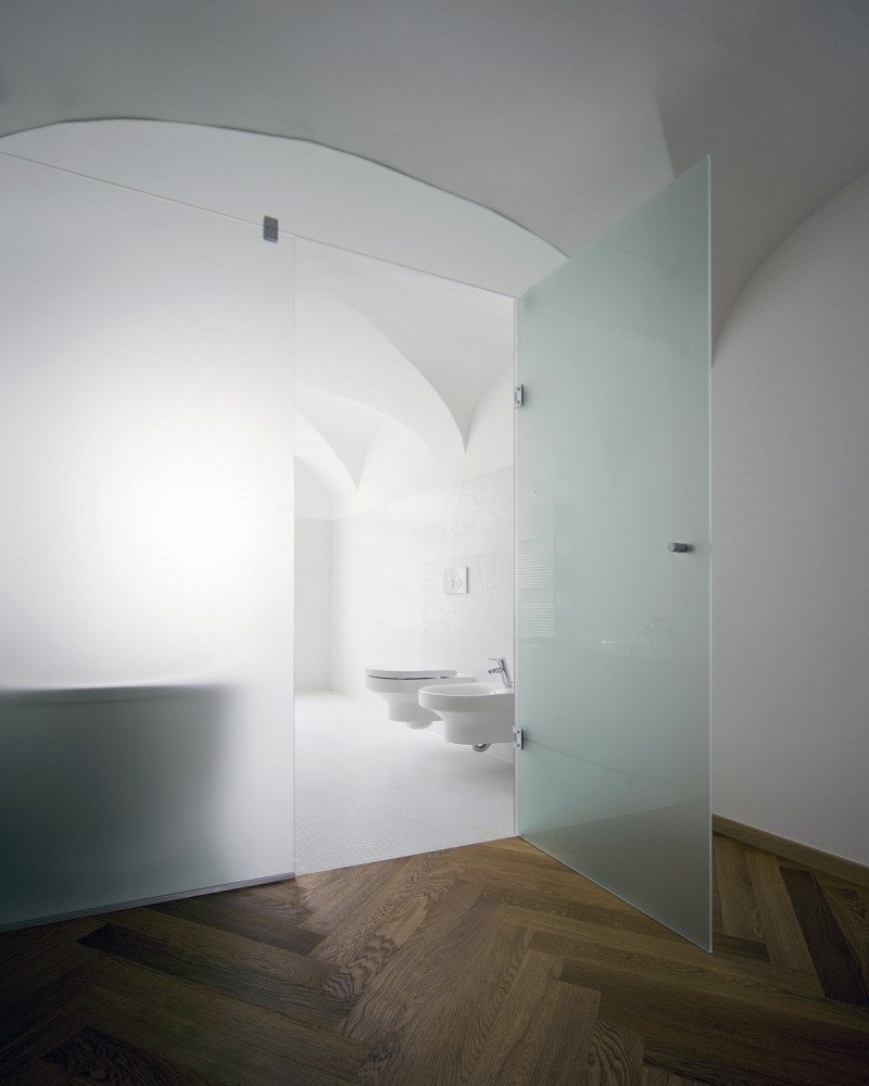 Baroque Court Apartments / OFIS arhitekti