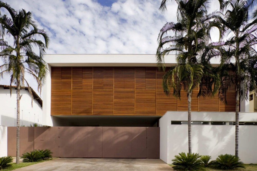 House 13 / Atria Arquitetos