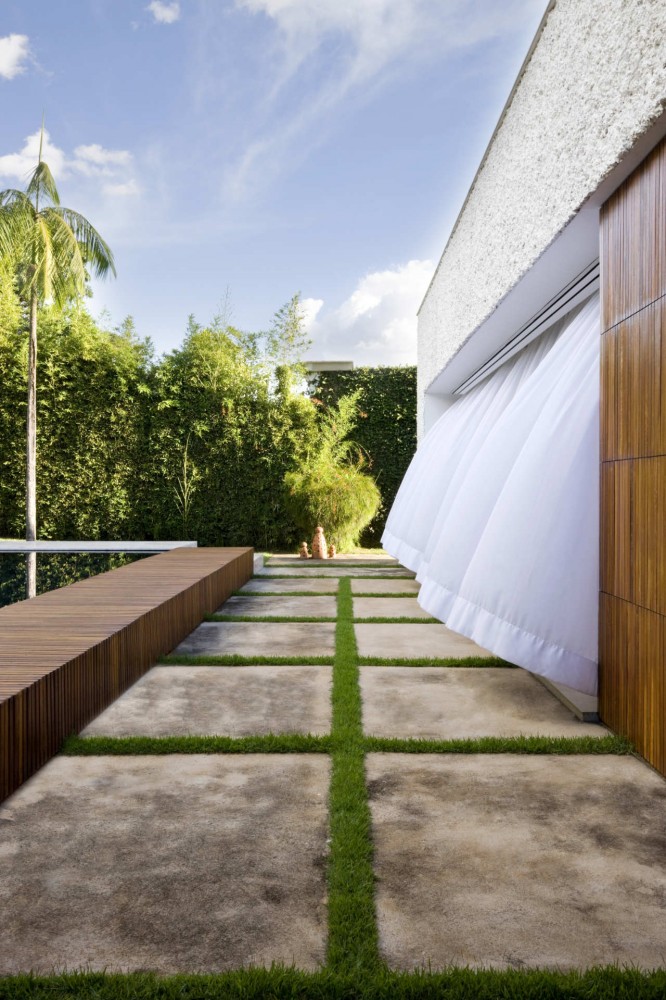 House 8 / Atria Arquitetos