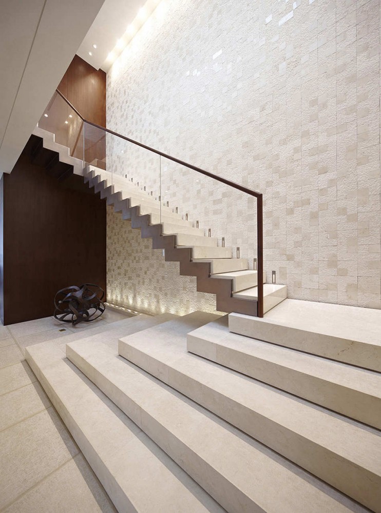 House of the Tree / Kokaistudios