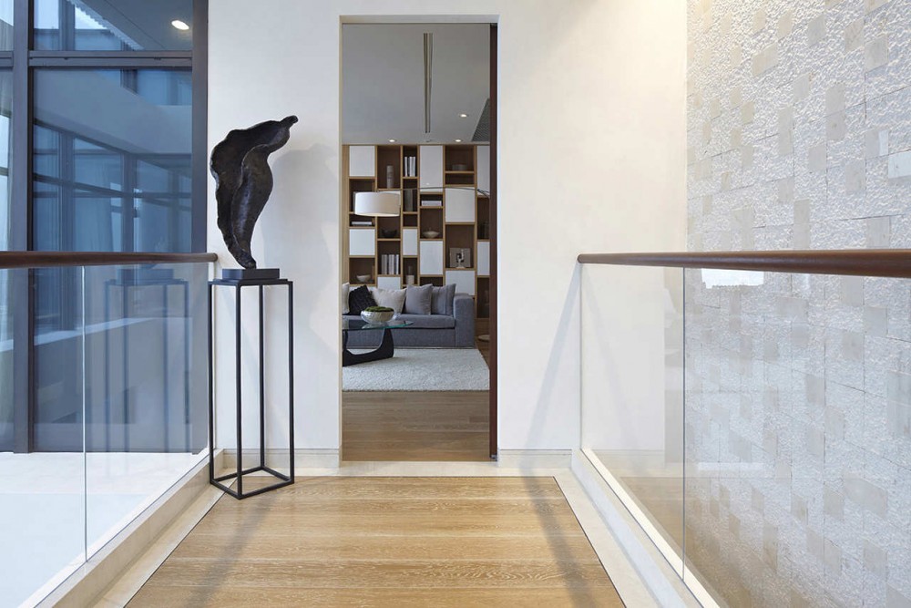 House of the Tree / Kokaistudios