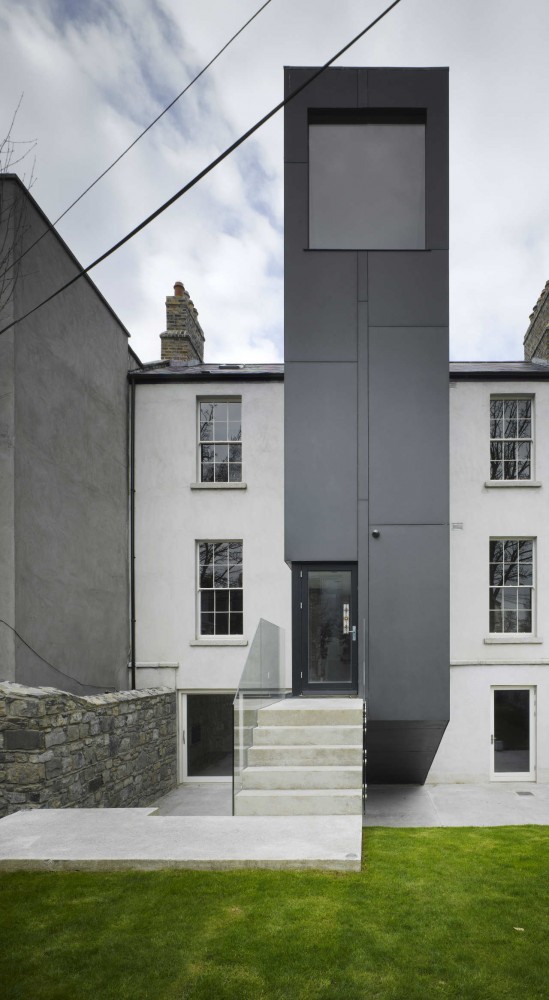 Houses In Castlewood Avenue / ODOS Architects