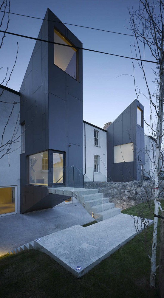 Houses In Castlewood Avenue / ODOS Architects