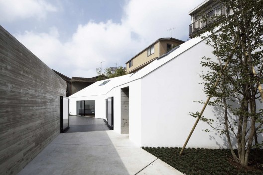 Lik House / Satoru Hirota Architects