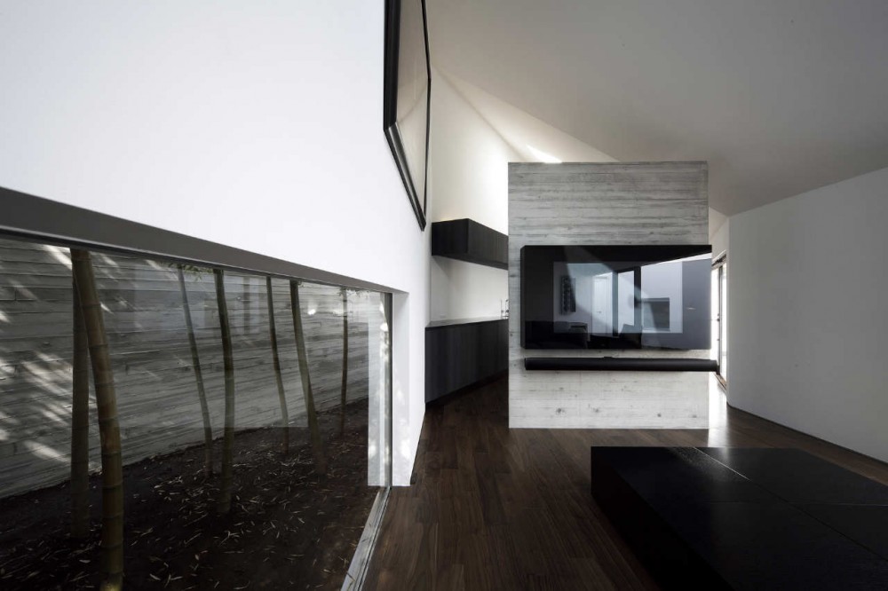 Lik House / Satoru Hirota Architects