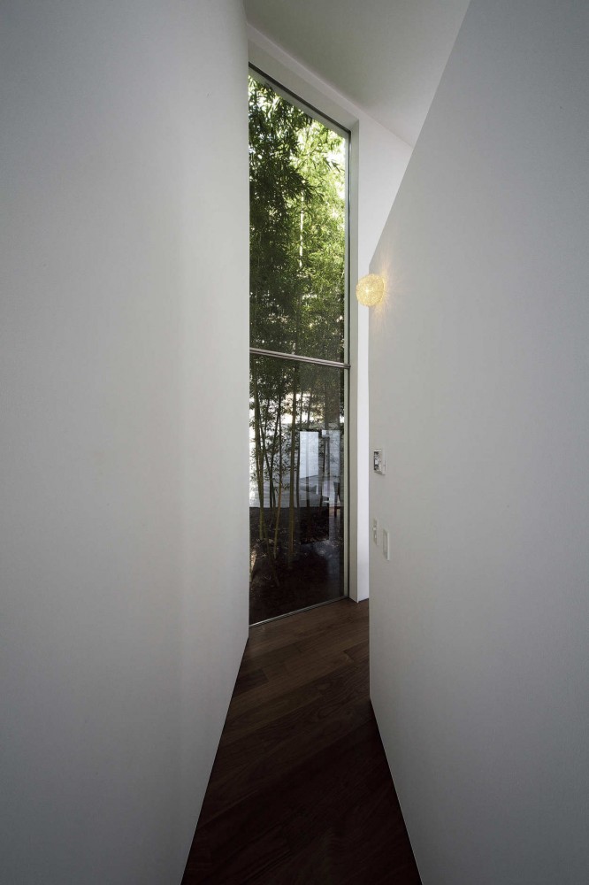 Lik House / Satoru Hirota Architects