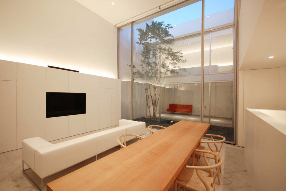 Cube Court House / Shinichi Ogawa & Associates