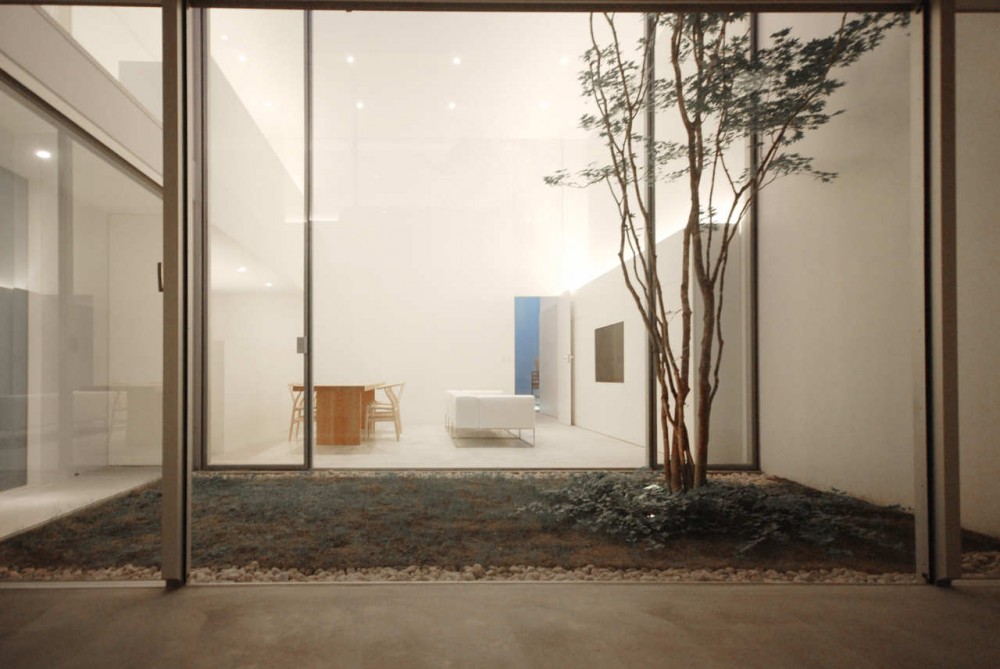 Cube Court House / Shinichi Ogawa & Associates