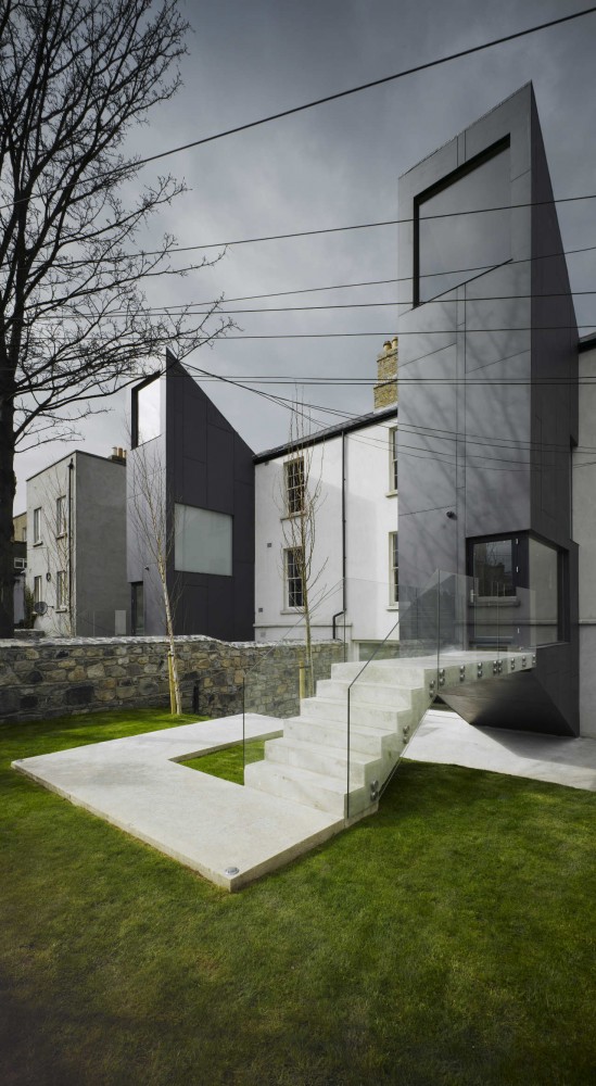 Houses In Castlewood Avenue / ODOS Architects