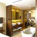 Yellow Hotel / PLAN Associated Architects Yellow Hotel / PLAN Associated Architects © Alexandre da Luz Mendes & Ricardo Cabeços