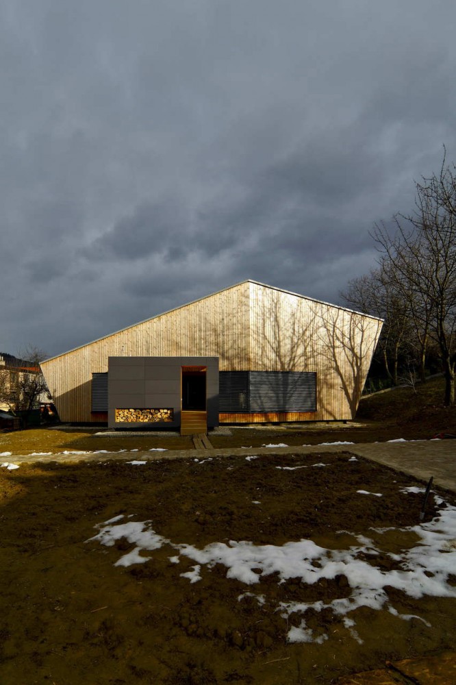 Weekend House / Pokorny Architekti
